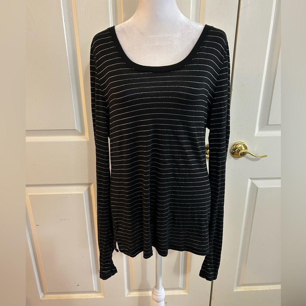 Banana black sweater with silvery stripes, Medium